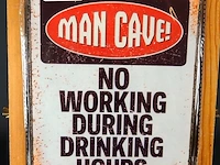 Metalen bord man cave - afbeelding 1 van  1
