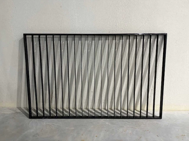 Metalen design hekwerk - afbeelding 1 van  3
