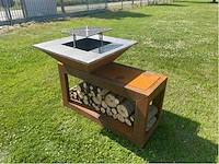 Metalen houtgestookte bbq - afbeelding 1 van  14