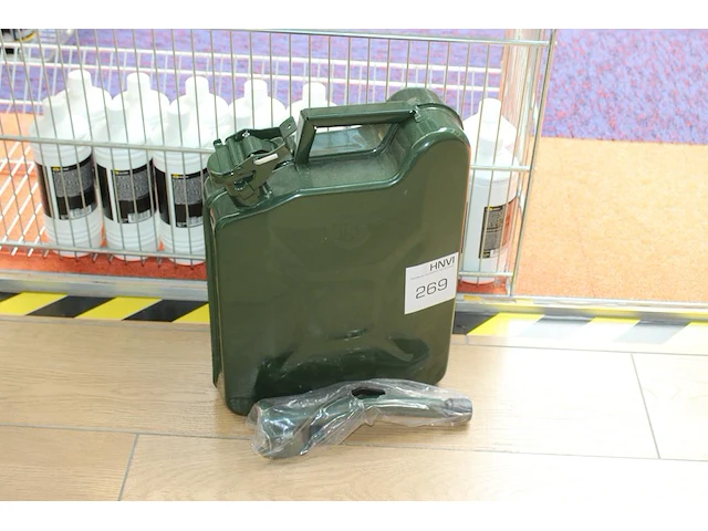 Metalen jerrycan met schenktuit 10l - afbeelding 1 van  2