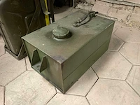 Metalen jerrykan - afbeelding 1 van  2