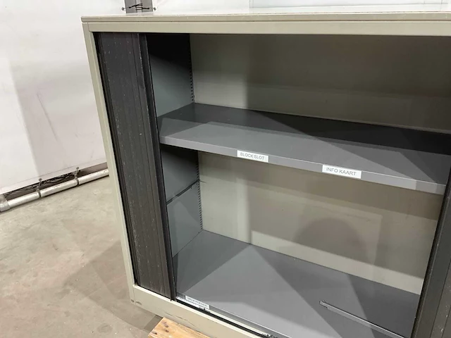 Metalen kast (2x) - afbeelding 5 van  8