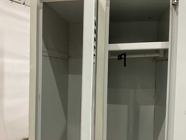 Metalen kast (2x) - afbeelding 8 van  8