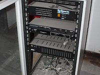 Metalen kast met tuner, coolingsystem en controllingsystem. afmeting 58 x 60 x 103 cm - afbeelding 2 van  3