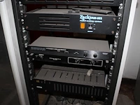 Metalen kast met tuner, coolingsystem en controllingsystem. afmeting 58 x 60 x 103 cm - afbeelding 3 van  3