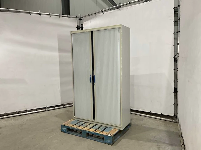 Metalen kast - afbeelding 1 van  7