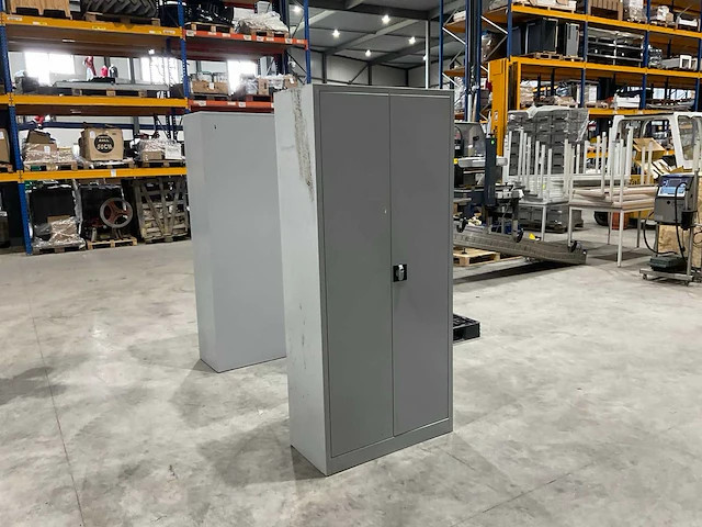 Metalen kast - afbeelding 2 van  6