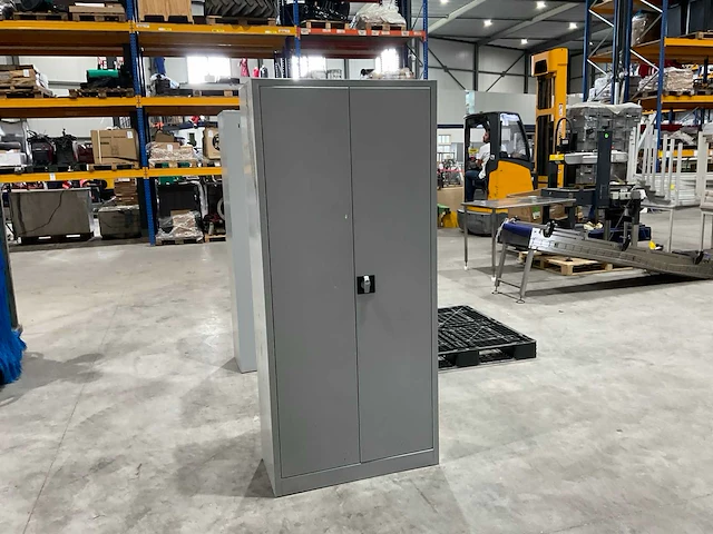 Metalen kast - afbeelding 3 van  6
