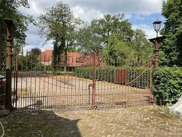 Metalen kasteel tuinpoort - afbeelding 4 van  11