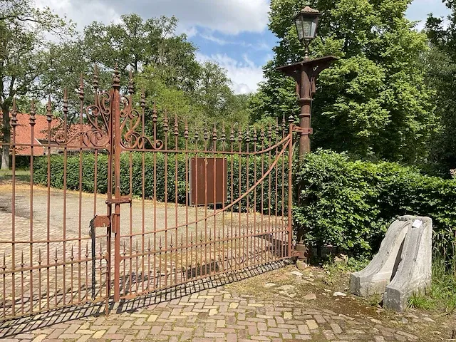 Metalen kasteel tuinpoort - afbeelding 6 van  11