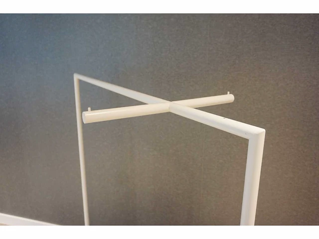 Metalen kledingrek (5x) - afbeelding 2 van  3