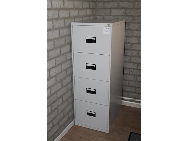 Metalen ladekast met vier laden. afmeting 47 x 62 x 133 cm - afbeelding 2 van  2