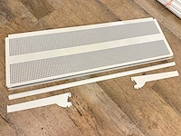 Metalen legbord met steunen (25x) - afbeelding 2 van  3