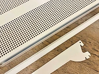 Metalen legbord met steunen (25x) - afbeelding 3 van  3