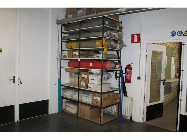 Metalen magazijnstelling 153 x 78 x 260 cm met acht legplanken. afmeting let op! exclusief inhoud en ophal... - afbeelding 1 van  2