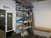 Metalen magazijnstelling met vijf legplanken. afmeting 153 x 78 x 260 cm. let op! exclusief inhoud en oph... - afbeelding 1 van  2