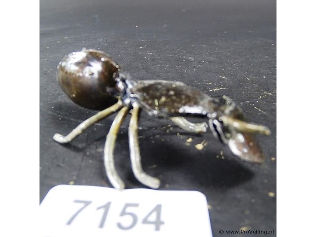 Metalen mier - afbeelding 1 van  3