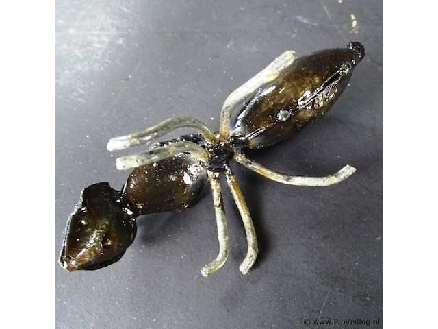 Metalen mier - afbeelding 3 van  3