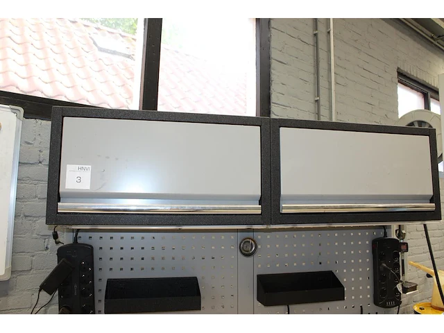 Metalen mobiele werkbank 156 x 50 x 197 cm met houten werkblad 126 x 47 cm, onderkast met zeven laden, twee... - afbeelding 2 van  2