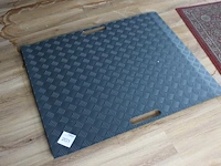 Metalen oprijplaat. afmeting 85 x 103 cm. - afbeelding 1 van  1