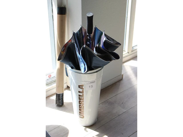 Metalen paraplubak hoogte 52 cm. - afbeelding 2 van  2