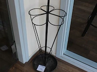Metalen paraplustandaard met hoogte 82 cm. - afbeelding 2 van  2