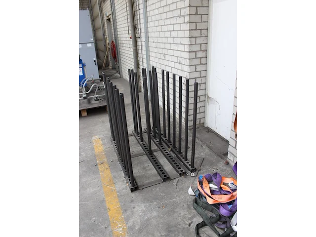 Metalen platenstelling afm. 120 x 75 x 100 cm - afbeelding 2 van  2