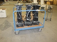 Metalen platte kar. afmeting 128 x 80 x 105 cm. - afbeelding 1 van  4