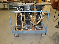 Metalen platte kar. afmeting 128 x 80 x 105 cm. - afbeelding 3 van  4