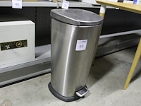 Metalen prullenbak, hoogte 67 cm. margeproduct - afbeelding 1 van  2