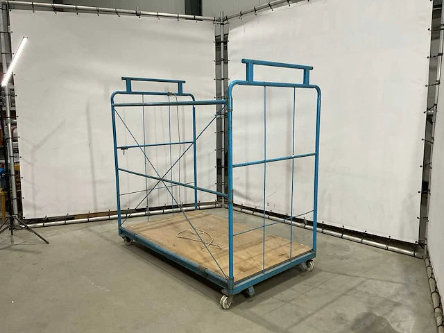 Metalen rek mobiel - afbeelding 1 van  6