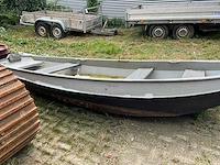 Metalen roeiboot - afbeelding 3 van  5