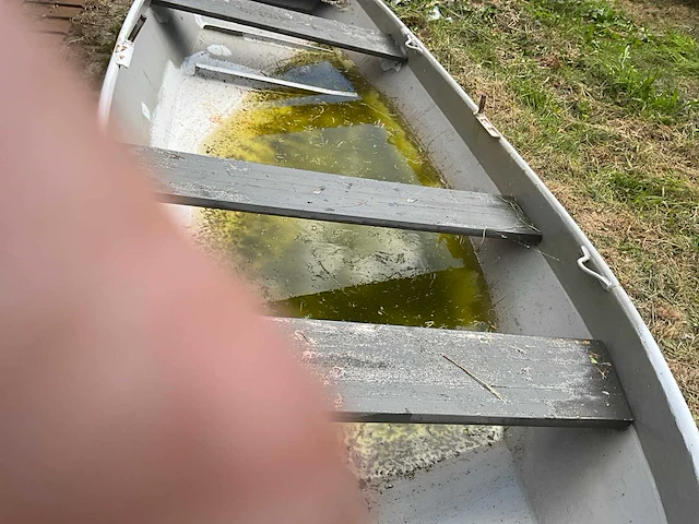 Metalen roeiboot - afbeelding 4 van  5