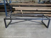 Metalen salontafel onderstel