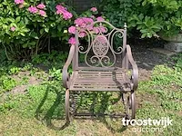 Metalen schommelstoel