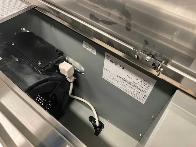 Metalen schouw met siemens lb88574/02 inbouw unit afzuigkap - afbeelding 5 van  5