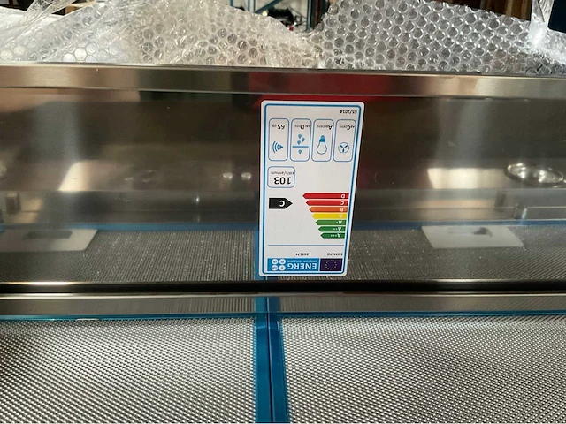 Metalen schouw met siemens lb88574/02 inbouw unit afzuigkap - afbeelding 7 van  8