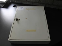 Metalen sleutelkast met 100 posities. - afbeelding 1 van  2