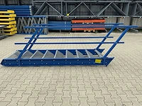 Metalen steektrap - afbeelding 6 van  6