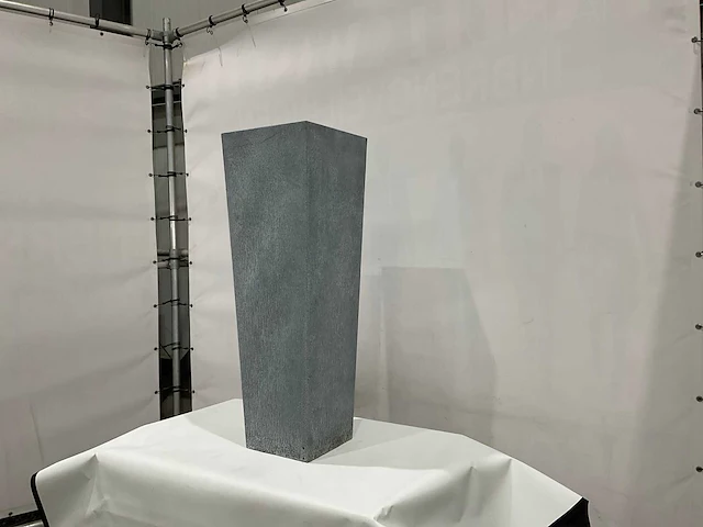 Metalen vaas 120 cm - afbeelding 1 van  6