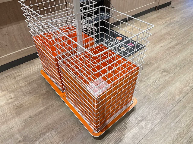 Metalen vlonder met 2 stortmanden - afbeelding 6 van  6