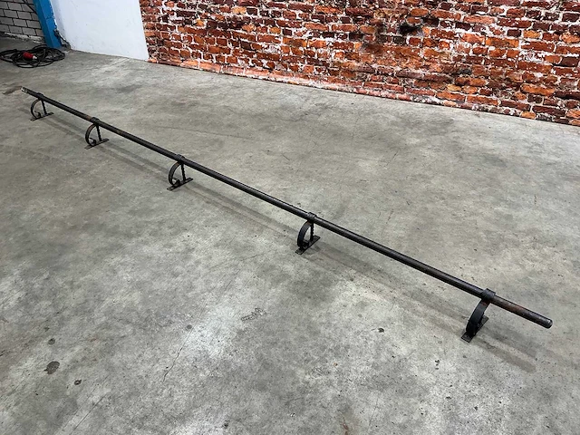Metalen voeten rails voor bar - afbeelding 1 van  3