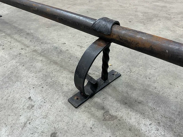 Metalen voeten rails voor bar - afbeelding 3 van  3