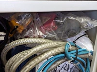 Metalen werkkast met inhoud - afbeelding 17 van  31