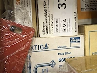 Metalen werkkast met inhoud - afbeelding 30 van  31