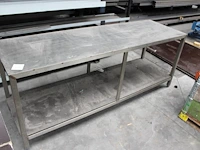 Metalen werktafel met onderplateau en afmeting 200 x 60 x 79 cm. - afbeelding 1 van  2