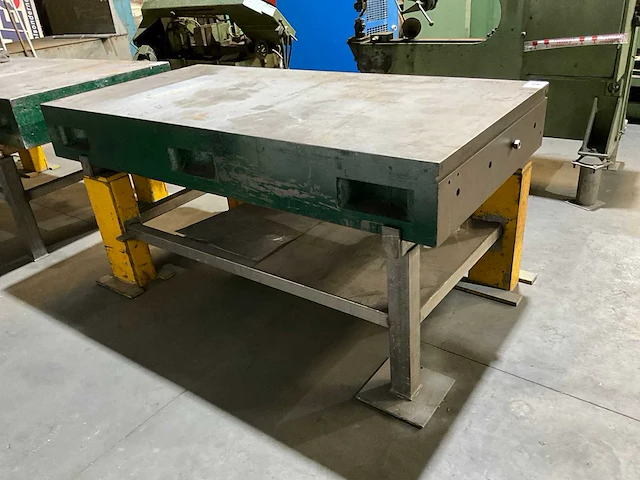 Metalen werktafel - afbeelding 2 van  5