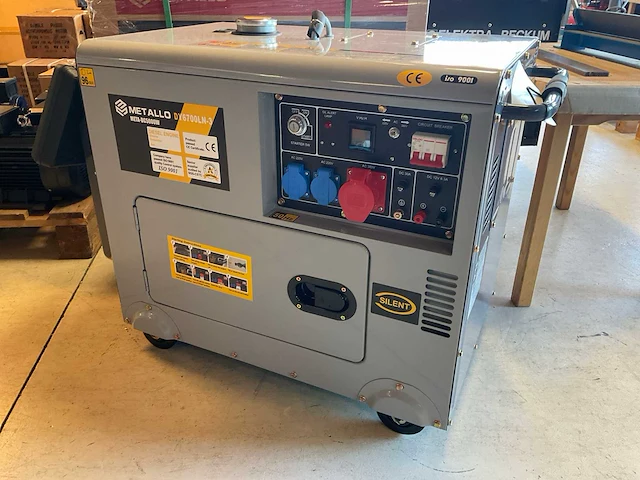 Metallo - dy6700ln-3 - emergency power generator - afbeelding 1 van  5