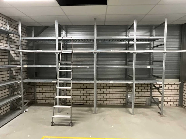 Metalsistem s1 / s2 legbordstelling 14,5 meter, 12 secties (305cm hoog) v.v. italscale fusalluminio ladder met rail - afbeelding 5 van  11