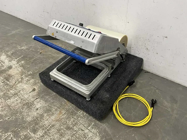 Metaltech - sealmachine - afbeelding 1 van  6
